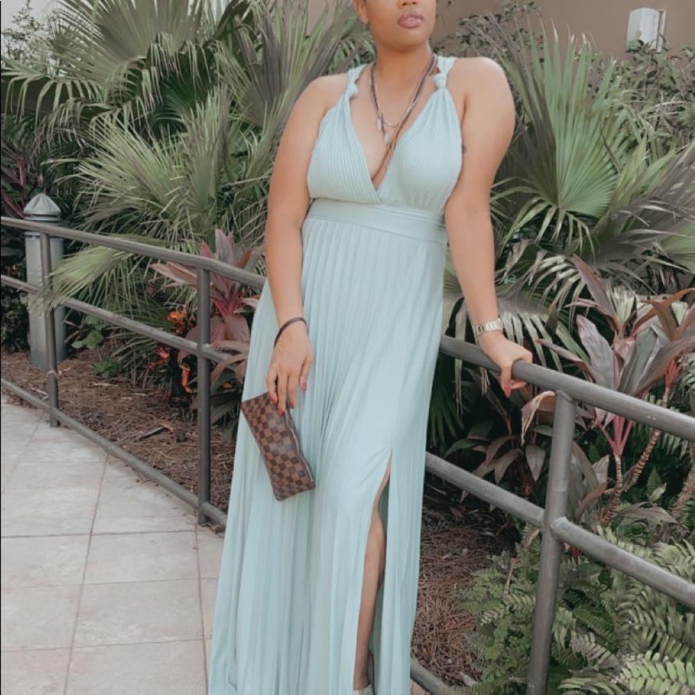 Maxi dress with split on the side... razor back